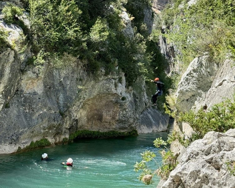 Barranquismo Canyoning Barrancos en la Sierra de Guara Huesca